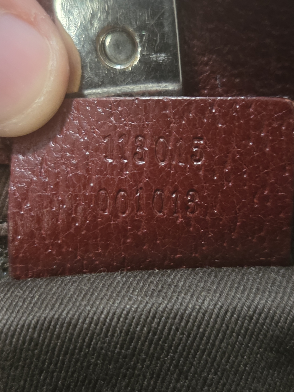 Gucci Canvas Monogram Tote in Beige with Burgundy Trim - Picture 2 of 5